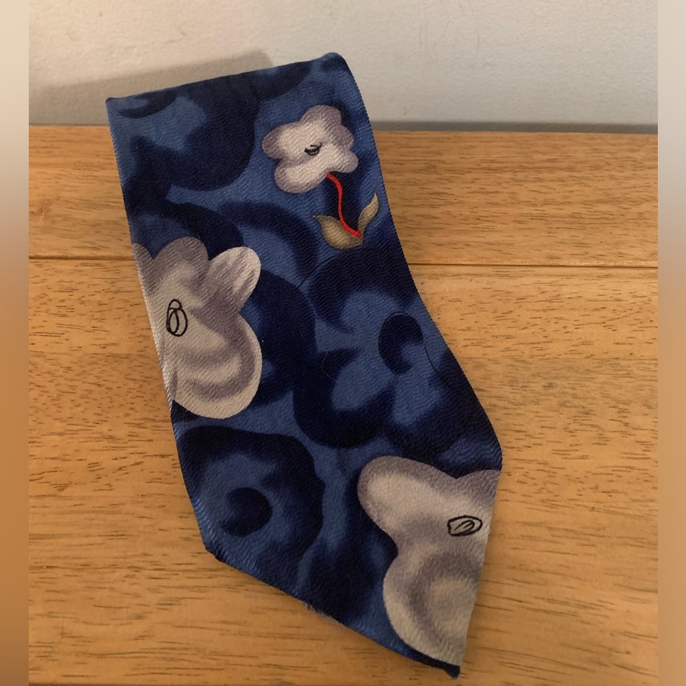Jimmy V The V Foundation 100% Silk Tie Made in the USA By Stonehenge Blue Fl…